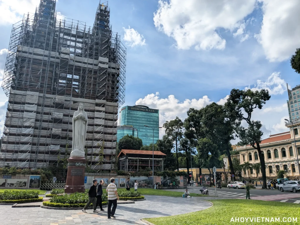 The Notre Dame Cathedral of Saigon on the left, with part of the Saigon Central Post Office on the right