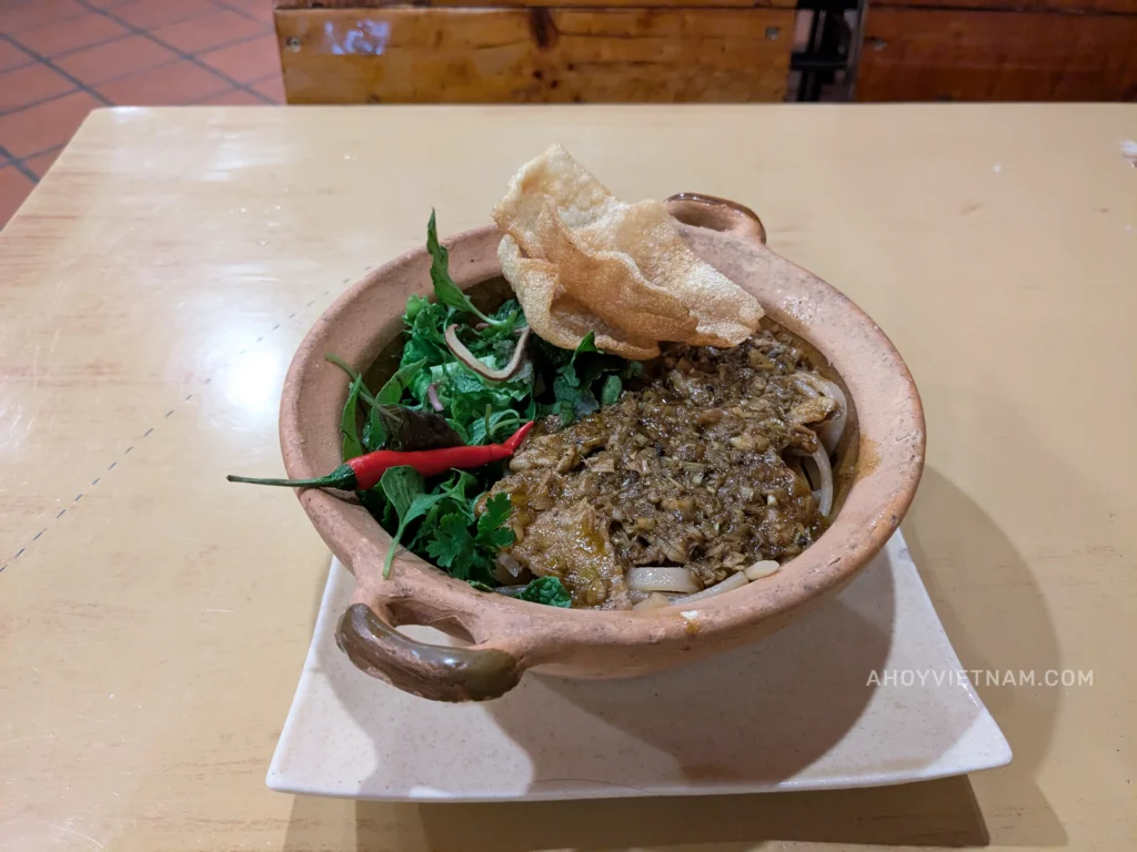 A bowl of cao lau from Claypot restaurant in Hoi An.