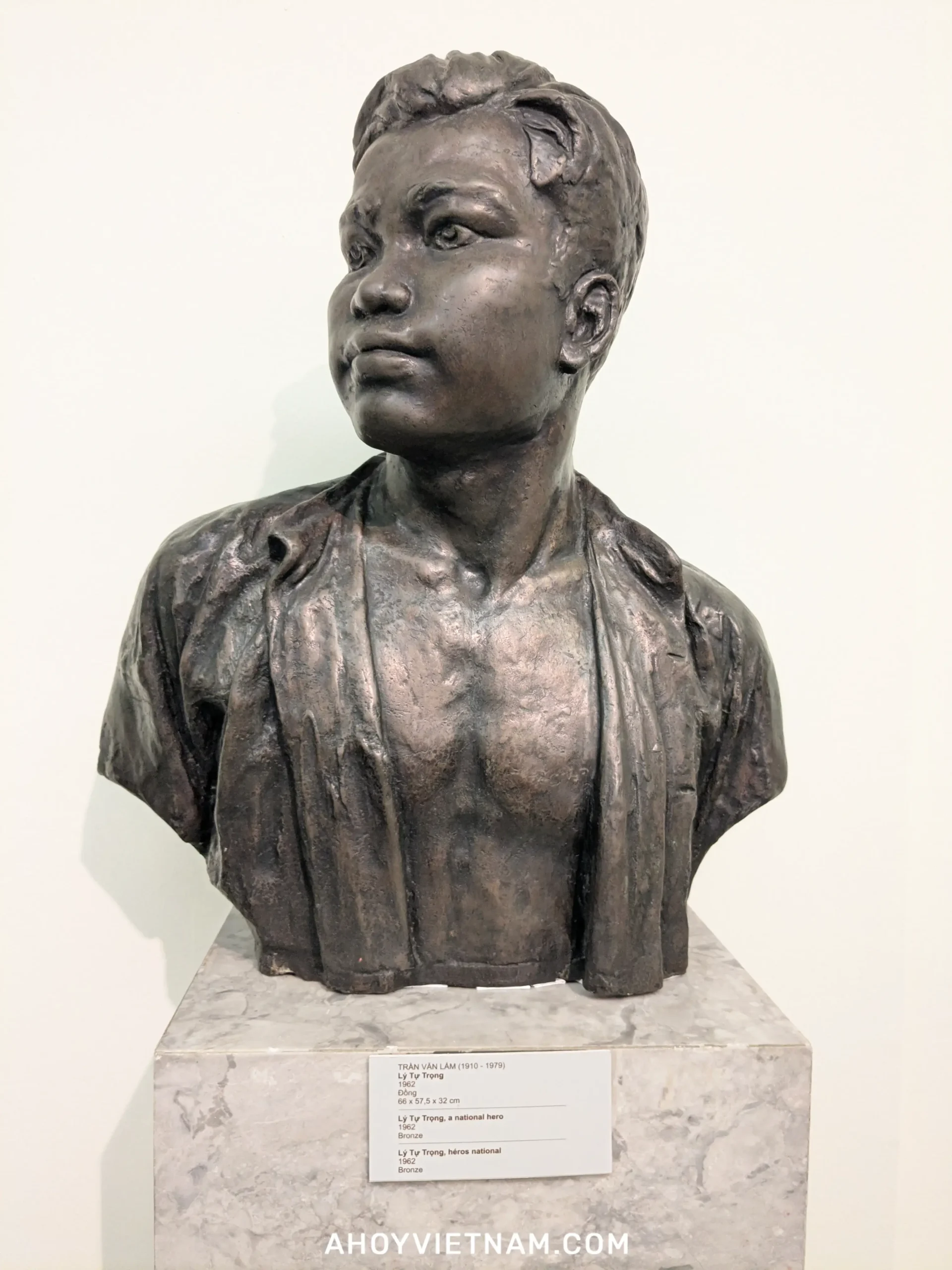 A bronze statue of Ly Tu Trong at the Vietnam National Fine Arts Museum in Hanoi