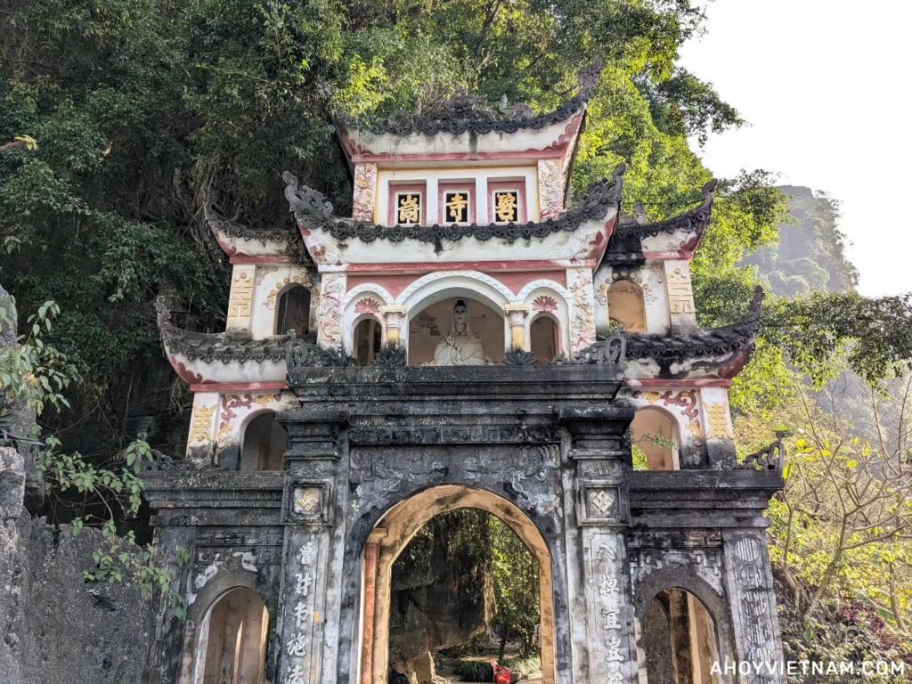 The entrance gate to Bich Dong Pagoda in Ninh Binh, Vietnam
