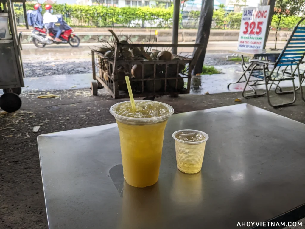 Fresh juice and a small tea with ice cubes in Vietnam